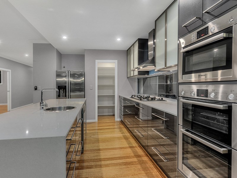 1 Sovereign Place, Bridgeman Downs QLD 4035