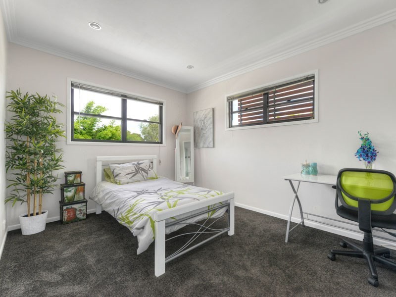 12 Dorames Street, Hendra QLD 4011