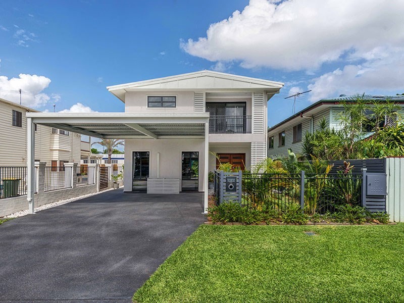 12 Dorames Street, Hendra QLD 4011