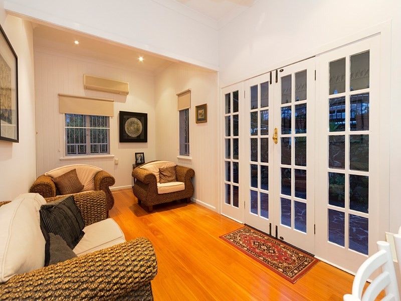 15 Towers Street (cnr Morgan Street), Ascot QLD 4007