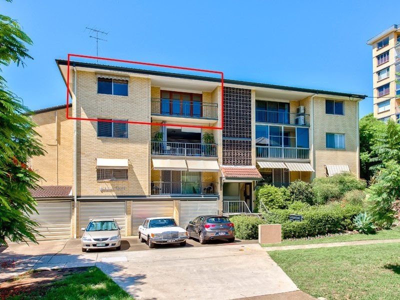 10/9 Rossiter Parade, Hamilton QLD 4007