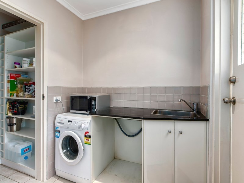 10/9 Rossiter Parade, Hamilton QLD 4007