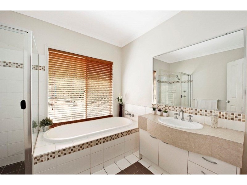 70 Basin Road, Samsonvale QLD 4520