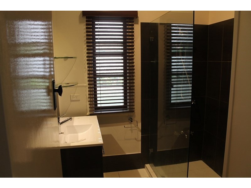 89 Hall Street, Alderley QLD 4051