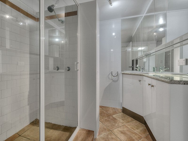 27 Denham Street, Clayfield QLD 4011