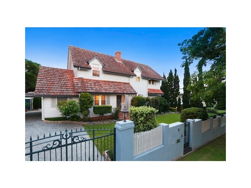 18 Sword Street, Ascot QLD 4007