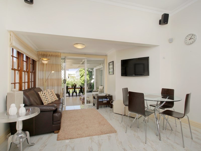 18 Sword Street, Ascot QLD 4007