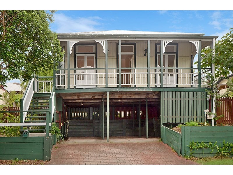 18 Ellen Street, Albion QLD 4010