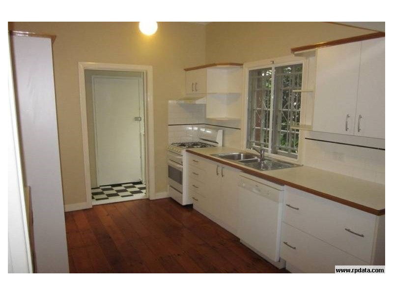 1-3/34 Creswick Street, Clayfield QLD 4011