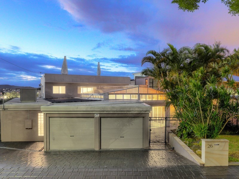 26 Mikado Street, Hamilton QLD 4007