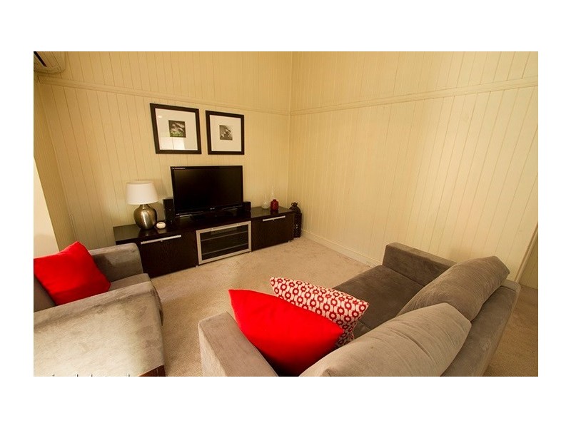 24 Cutbush Road, Everton Park QLD 4053