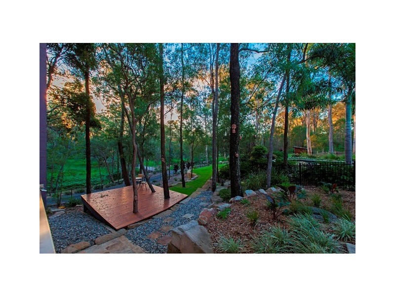 73 Neville Road, Bridgeman Downs QLD 4035