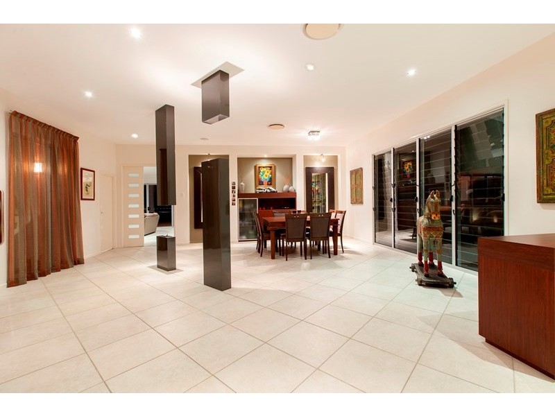 73 Neville Road, Bridgeman Downs QLD 4035