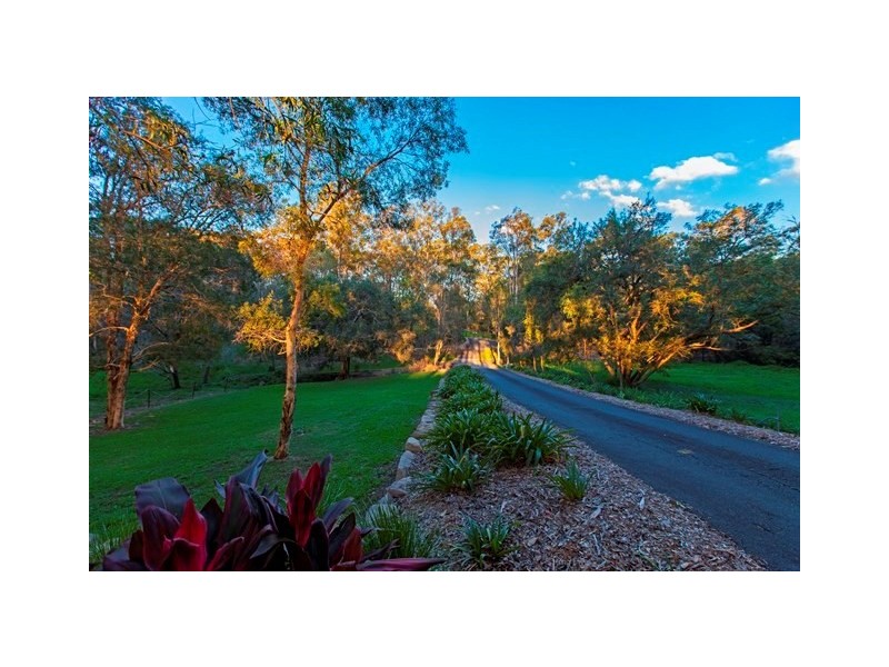 73 Neville Road, Bridgeman Downs QLD 4035