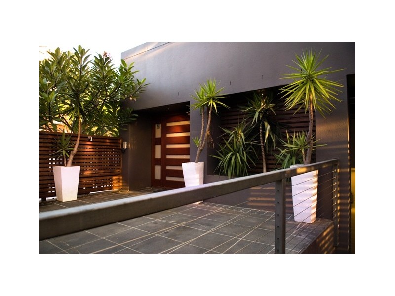 12 Moore Street, Albion QLD 4010