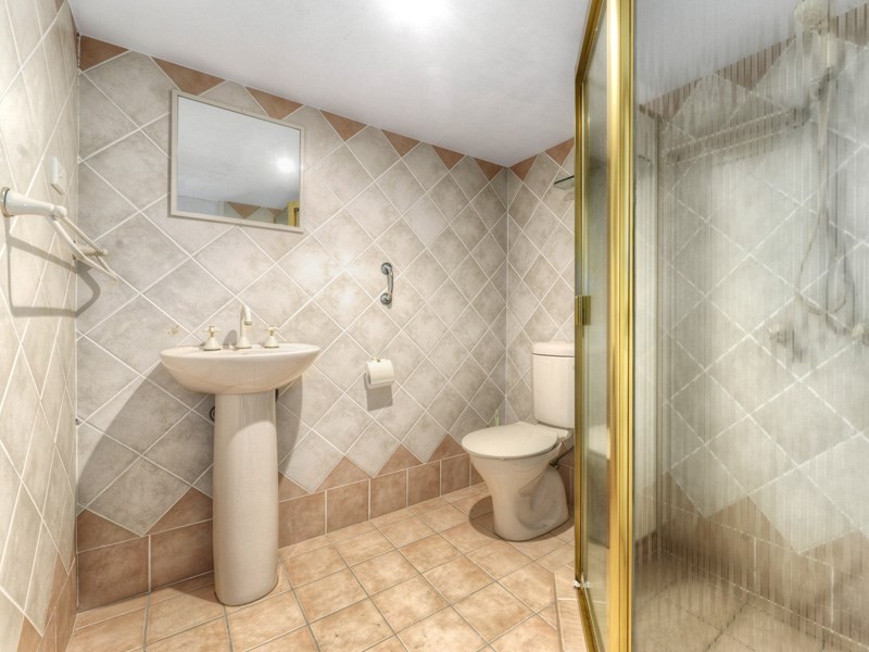 20 Christian Street, Clayfield QLD 4011