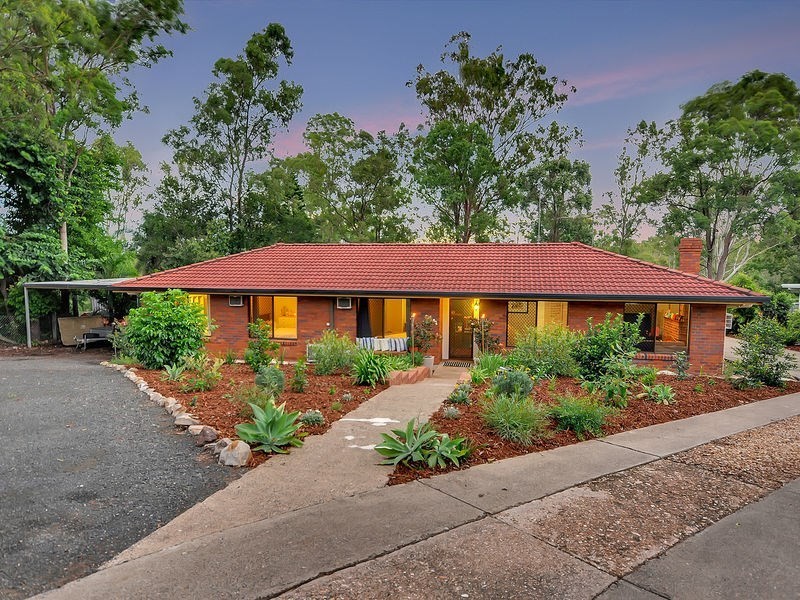 7 Torrens Street, Karalee QLD 4306