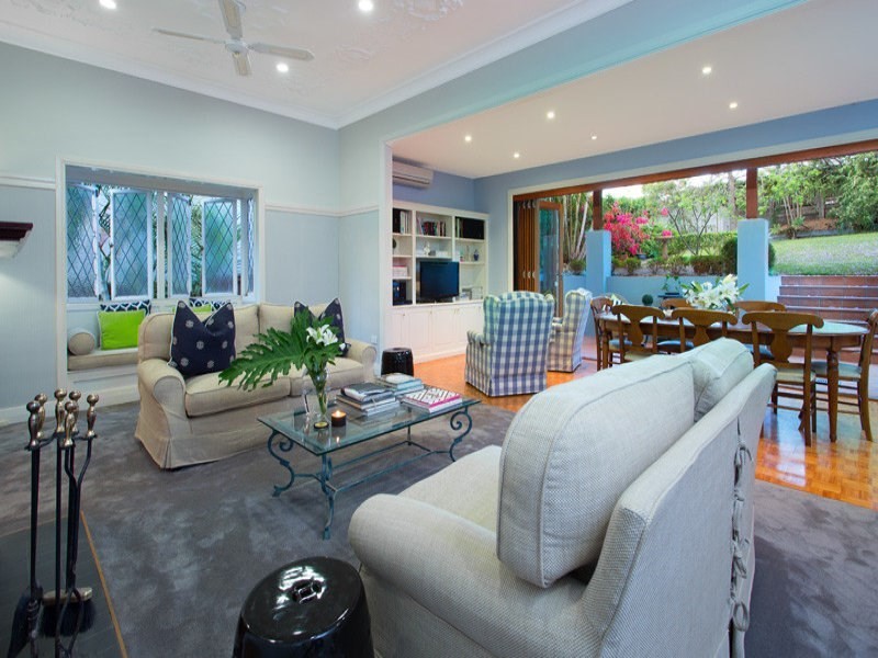 9 Mikado Street, Hamilton QLD 4007