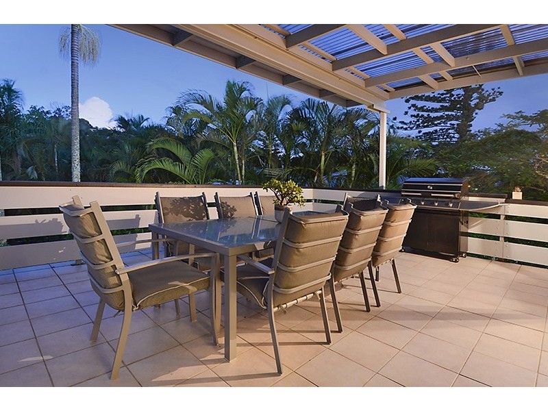 33 Mina Parade, Newmarket QLD 4051