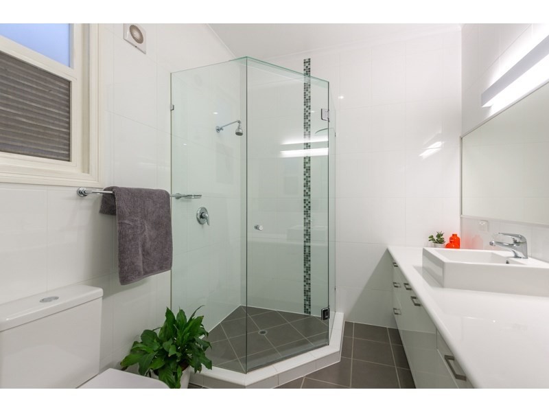 18 Market Street, Newmarket QLD 4051