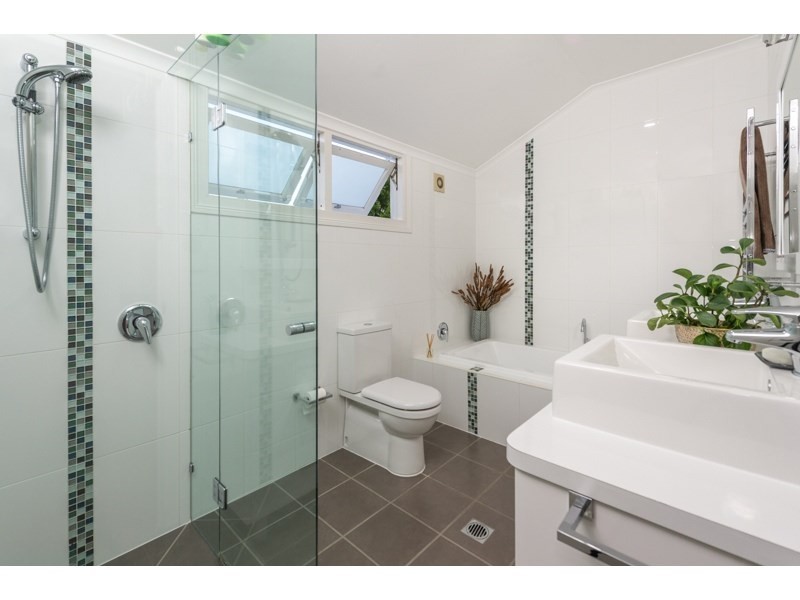 18 Market Street, Newmarket QLD 4051