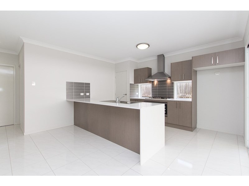 4 Sapsford Street, Northgate QLD 4013