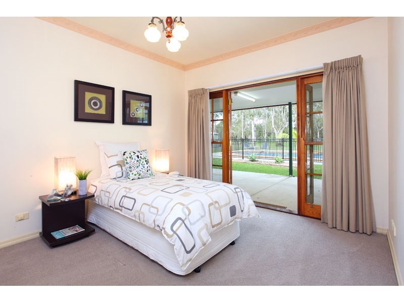 104 Idonia Street, Bridgeman Downs QLD 4035