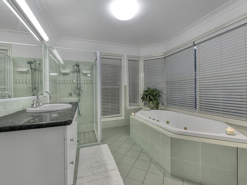 53 Flametree Street, Bridgeman Downs QLD 4035