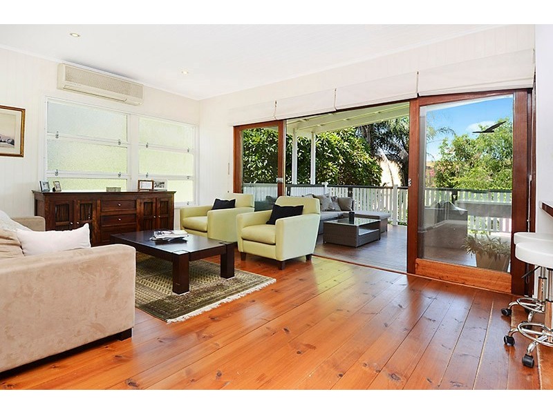 19 Christian Street, Clayfield QLD 4011