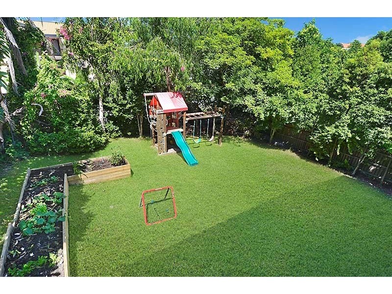 19 Christian Street, Clayfield QLD 4011