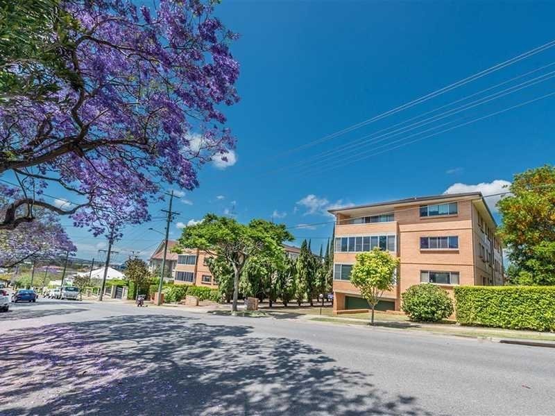 1/103 WINDERMERE Road, Hamilton QLD 4007