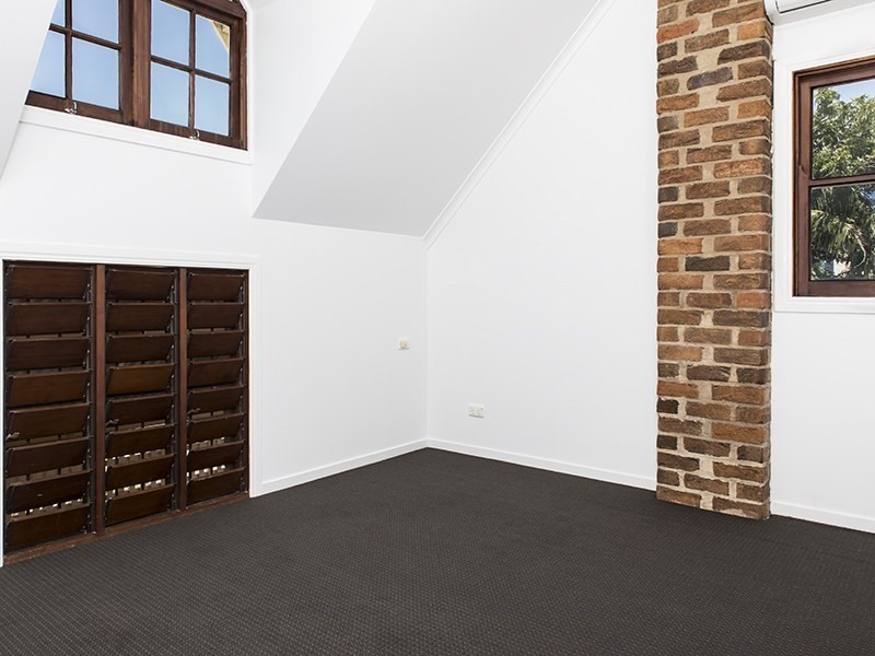 101 Bradley Street, Spring Hill QLD 4000