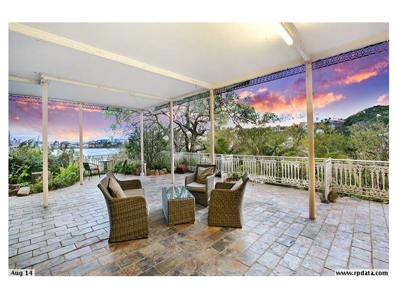 25 Grays Road, Hamilton QLD 4007