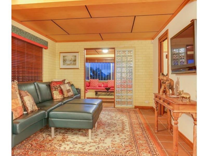 110 Shorncliffe Parade, Shorncliffe QLD 4017