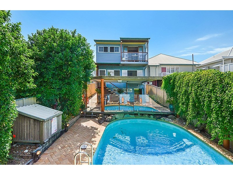 110 Shorncliffe Parade, Shorncliffe QLD 4017