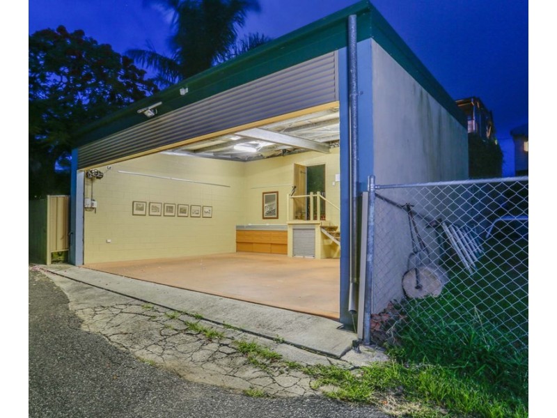110 Shorncliffe Parade, Shorncliffe QLD 4017