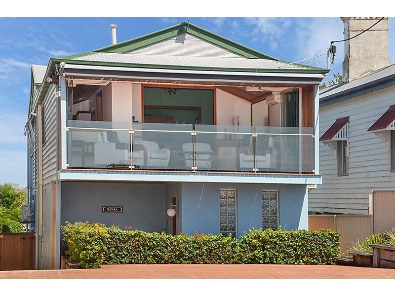 110 Shorncliffe Parade, Shorncliffe QLD 4017