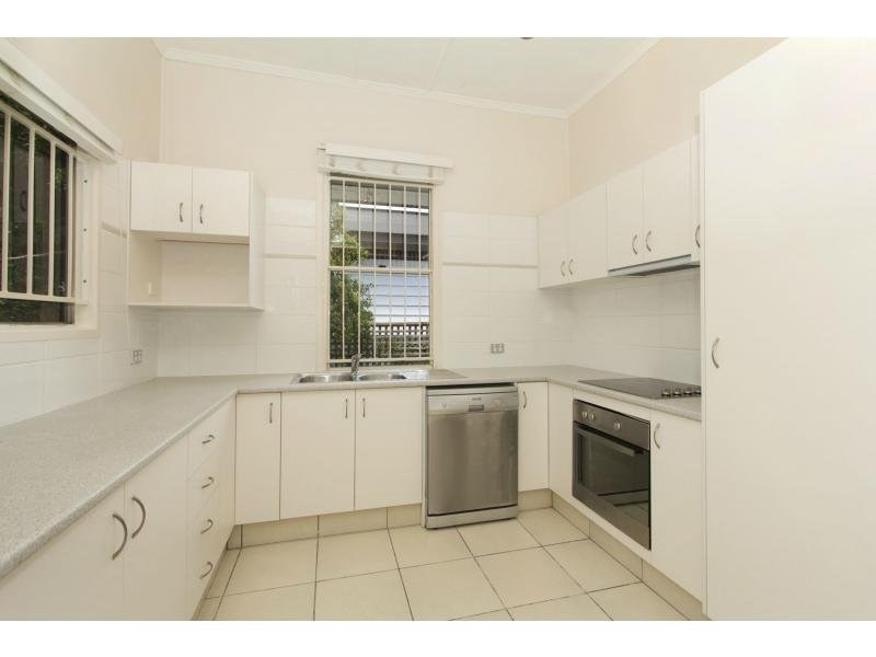 20B Pine Street, Hamilton QLD 4007