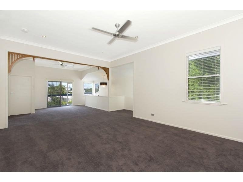 20B Pine Street, Hamilton QLD 4007