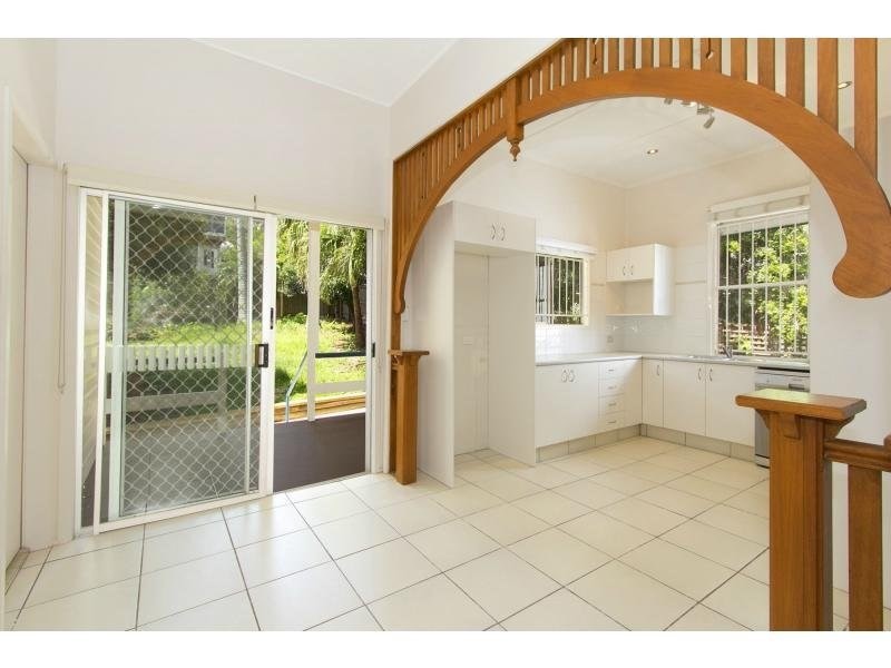 20B Pine Street, Hamilton QLD 4007