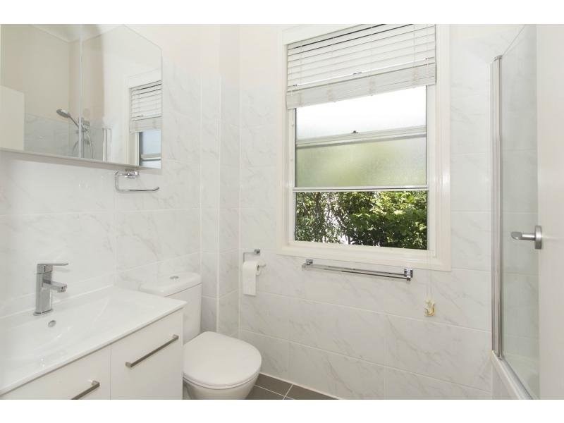 20B Pine Street, Hamilton QLD 4007