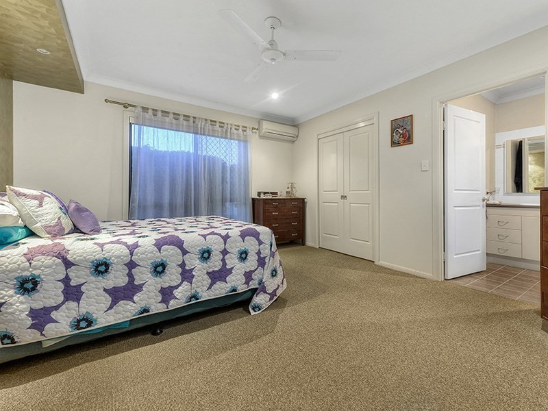 14 Sonienda Place, Bridgeman Downs QLD 4035