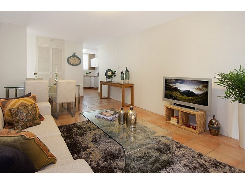 2/33 Kent Street, Hamilton QLD 4007