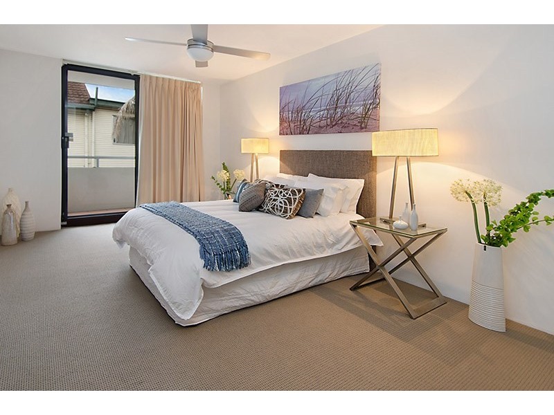 2/33 Kent Street, Hamilton QLD 4007