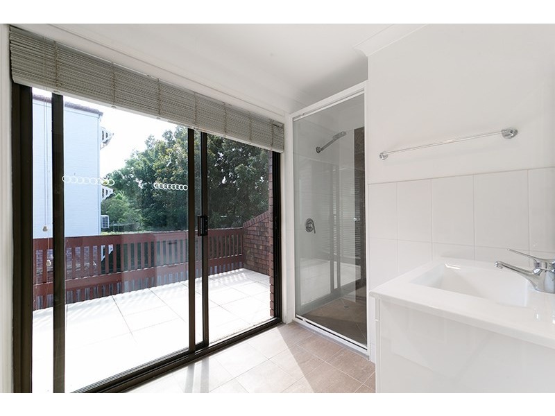 4/34 Dobson Street, Ascot QLD 4007