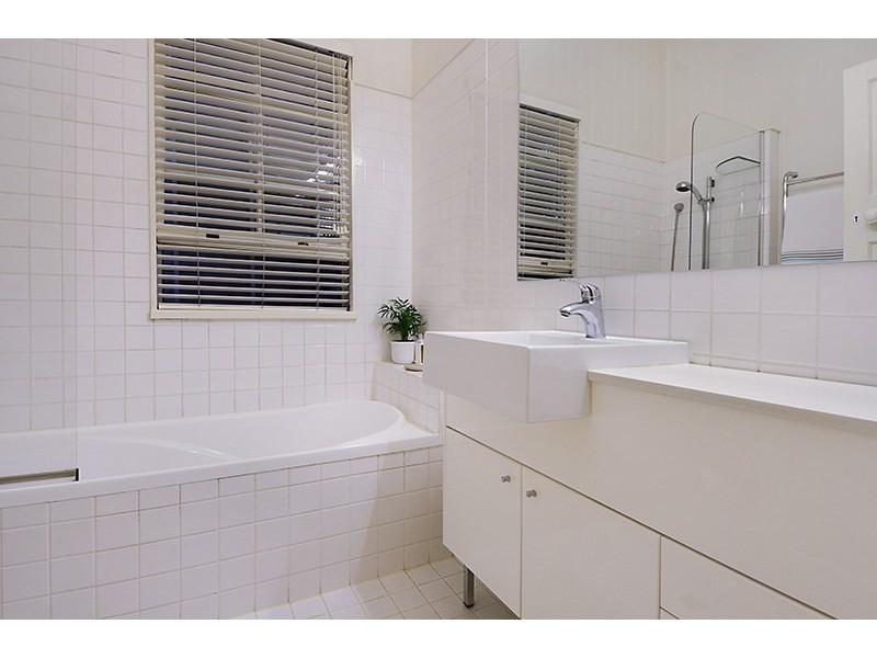 23 Barwood Street, Newmarket QLD 4051