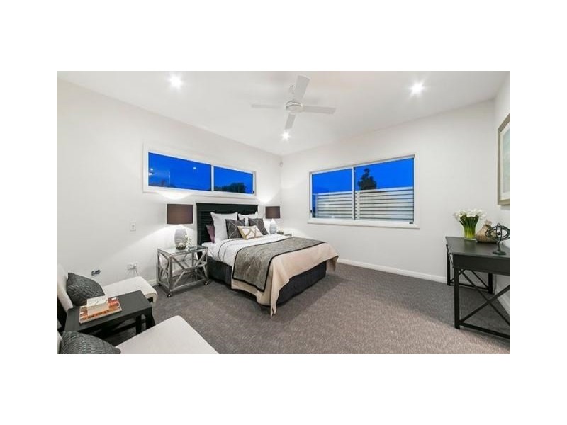 137 Manson Road, Hendra QLD 4011