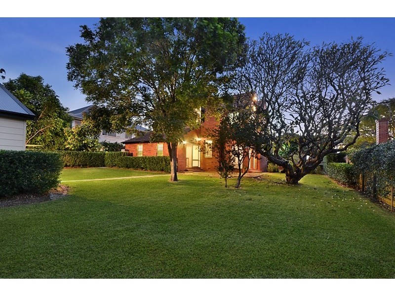 39 Liverpool Road, Clayfield QLD 4011