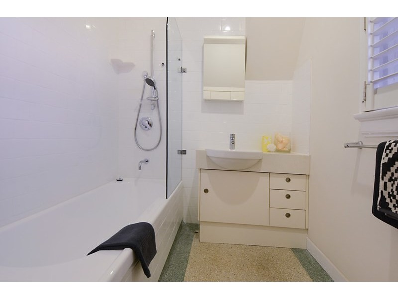 39 Liverpool Road, Clayfield QLD 4011