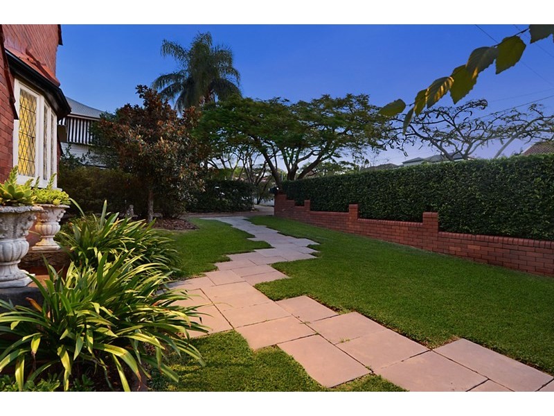 39 Liverpool Road, Clayfield QLD 4011